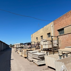 Carreaux muraux extérieurs en céramique <span class=keywords><strong>rouge</strong></span>, <span class=keywords><strong>couleur</strong></span> RAL 7036, carreaux décoratifs flexibles ; Briques creuses en argile <span class=keywords><strong>rouge</strong></span> - Product Image 6