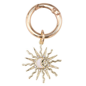 Adornos para Zapatos, Colgantes Metálicos de Sol, Luna y Estrella, Chapados en Oro, para Botas, Invierno 2024, Diseño Sólido, SP-830 - Product Image 6