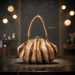 Sac de soirée à rayures en forme de coquillage avec perles et bandoulière, design élégant et scintillant pour les soirées - Product Image 3