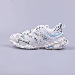 Chaussures de marche à semelle épaisse pour hommes et femmes, tendance mode, avec fonction antidérapante, pour usage décontracté, chaussures de sport en cuir de luxe à lacets - Product Image 1