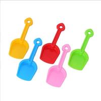 Vente en gros de pelles de plage en plastique de petite taille, 19 cm, pelles de modelage économiques, outils de creusement de sable pour enfants et jouets de plage