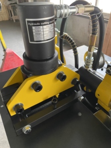 Máquina Multifunción VHB-150 3 en 1 para Procesamiento de Barras Metálicas de 150*10mm: Doblado, Corte y Punzonado - Product Image 2