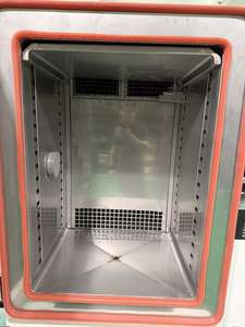 غرفة اختبار تاينتشنغ من الفولاذ المقاوم للصدأ عالية الدقة وصديقة للبيئة لاختبار الدورة المناخية ذات درجة الحرارة والرطوبة الثابتة لمدة عام واحد - Product Image 3