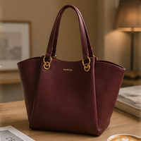 Sac à main en cuir vegan bordeaux pour femme, sac fourre-tout grande capacité, sac à bandoulière ailé, sac à poignée supérieure, pour le travail, le bureau et les voyages