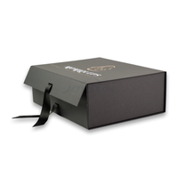 Boîte cadeau magnétique pliable de luxe personnalisée avec poignée en ruban, emballage rigide pliable pour vêtements, chaussures et cadeaux, boîte en papier