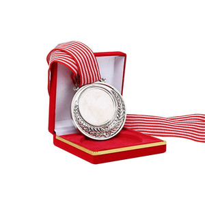 Vente en gros <span class=keywords><strong>de</strong></span> médailles personnalisées <span class=keywords><strong>avec</strong></span> ruban, Logo or <span class=keywords><strong>argent</strong></span> cuivre métal vierge Sports médailles personnalisées affichage <span class=keywords><strong>de</strong></span> médailles - Product Image 3