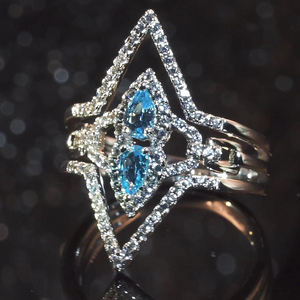 Estilo europeo y americano romántico azul pera corte pavé ajuste diamante anillo de bodas joyería - Product Image 1