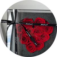 Lovebay Valentine Geschenke konservierte Rose in Acryl Geschenk box Herzform Ewige für immer echte rosa konservierte Blume in Acryl Box