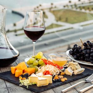 Planches à charcuterie en <span class=keywords><strong>ardoise</strong></span> naturelle sur mesure, design vintage, pour fromage et <span class=keywords><strong>viande</strong></span>, pour la maison, les mariages, les fêtes - Product Image 1