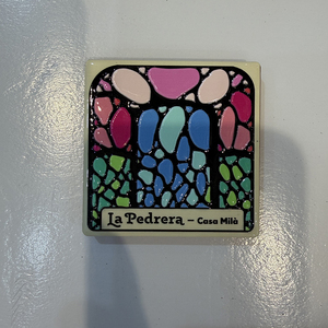 Imán para Refrigerador de la Catedral de Mallorca en Terracota - Recuerdo de Viaje de España Pintado a Mano y Esmaltado - Product Image 4