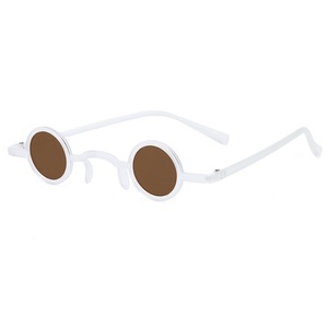 Men's Retro <strong>Round</strong> <strong>Frame</strong> Hip Hop Steampunk Women <strong>Sunglasses</strong> Small Size Available in White Brown and Gray PC Material - Product Image 4