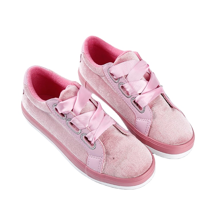 Новая модель дышащей тканевой обуви для детей по низкой цене