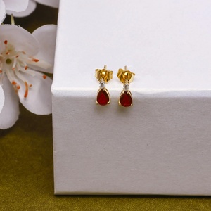 Pendientes de Oro de 18K con Rubí Corte Pera y Diamantes, Aros Acordonados con Piedras Preciosas Genuinas, Oro Sólido, Joyería Fina Vintage para Uso Diario - Product Image 1
