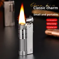 Vente en gros mini briquet compact au kérosène pour meule à cigarettes briquet métallique à l'huile coupe-vent