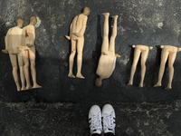 Sculpture en bois massif Art Déco, sculptures artisanales en bois, statue humaine gravée, artisanat en bois pour la décoration de la maison, salon