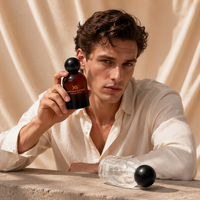 Flacon de parfum personnalisé avec logo, 30 ml, 50 ml, 100 ml, atomiseur en verre transparent pour marque de parfum, cadeau de voyage, emballage cosmétique en gros