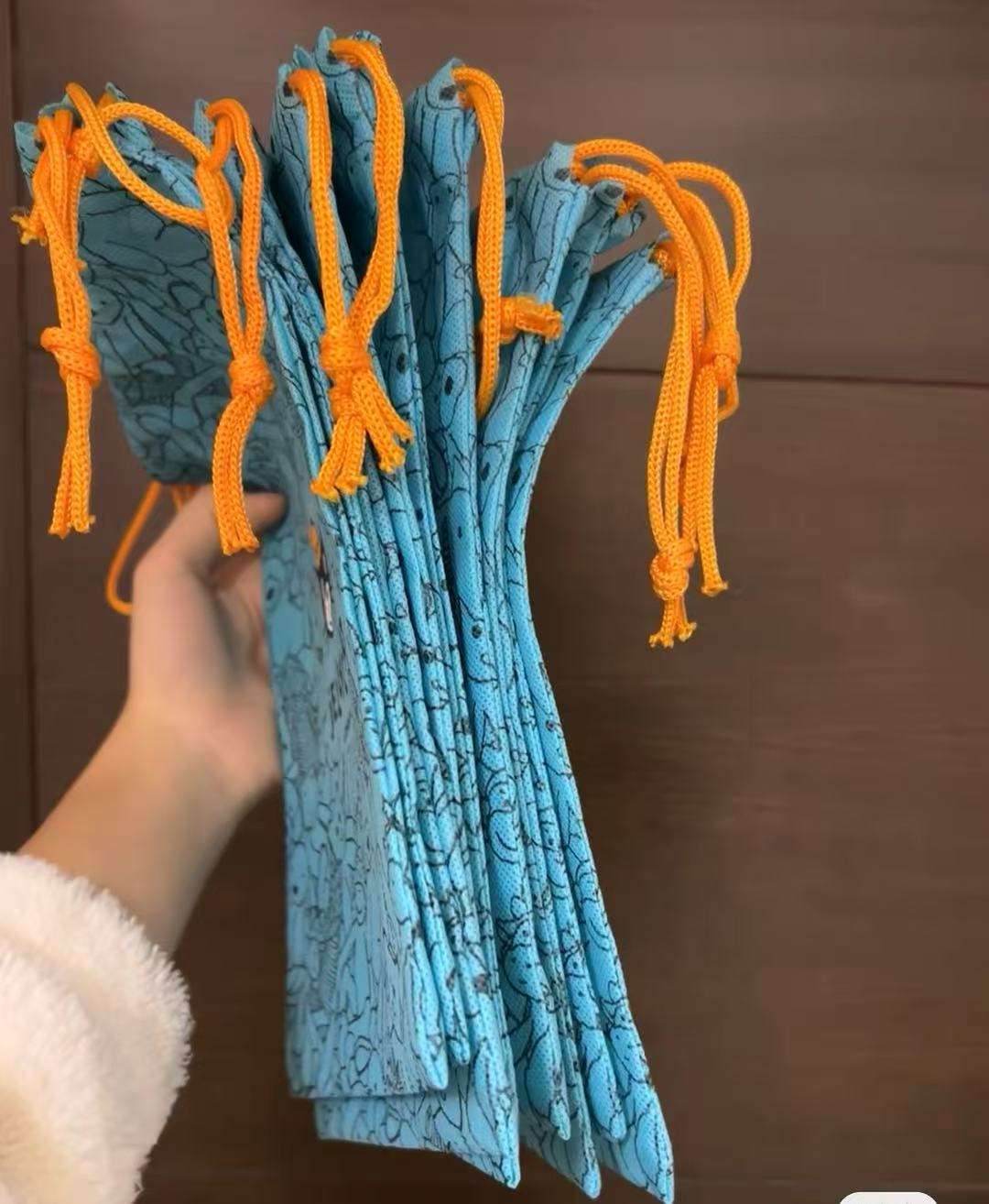 Sac à poussière lapin fleuri violet