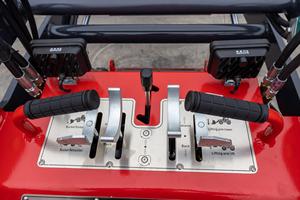 Chargeuse compacte BF430 Earthworks, chargeuse Ht380, moteur <span class=keywords><strong>Honda</strong></span> 23 CV, chargeuse compacte sur chenilles avec trancheuse - Product Image 6