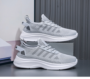 Factory Wholesale and Retail Plus Size Men's Shoes, Breathable Running Shoes, Mesh Sports and Leisure Shoes