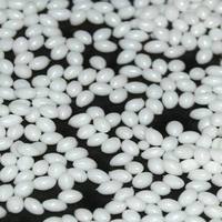 Granulés d'adhésif thermofusible PO, colle thermofusible en polyoléfine pour la fermeture des boîtes d'emballage