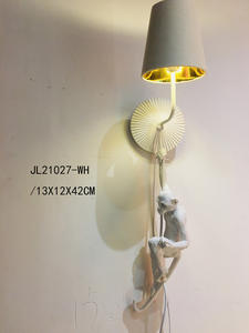 Commercio all'ingrosso decorazione animale in resina personalizzata a Led divertente serie di <span class=keywords><strong>animali</strong></span> pavone giraffa lampada a pappagallo di cavallo da notte luce animale lampada da tavolo - Product Image 4