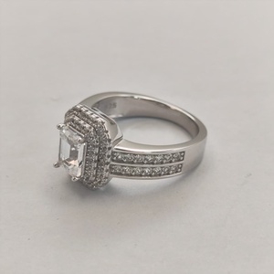 Anello di lusso 925 in argento Sterling 1CT taglio smeraldo zaffiro bianco e diamante anello di fidanzamento per le donne - Product Image 3