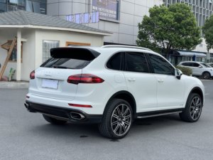 El Automóvil de Gasolina Profesional <span class=keywords><strong>Porsche</strong></span> <span class=keywords><strong>Cayenne</strong></span> Euro V 3.0T 2015 se Exporta a Bajo <span class=keywords><strong>Precio</strong></span> - Product Image 6