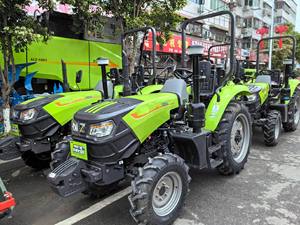 Trattore Agricolo Ufficiale 50HP 4WD Zoomlion RD504 Personalizzabile con Cambio Automatico e Pompa - Product Image 2