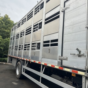 HOWO New Diesel <strong>Lorry</strong> <strong>for</strong> Animal Transport-chicken Pigs Live Poultry Carrier Truck - Product Image 3