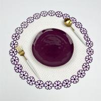Set de table rond en maille tressée, fond blanc, bordure florale marguerite violette et verte, résistant à la chaleur, antidérapant, lavable, pour la décoration de table à manger