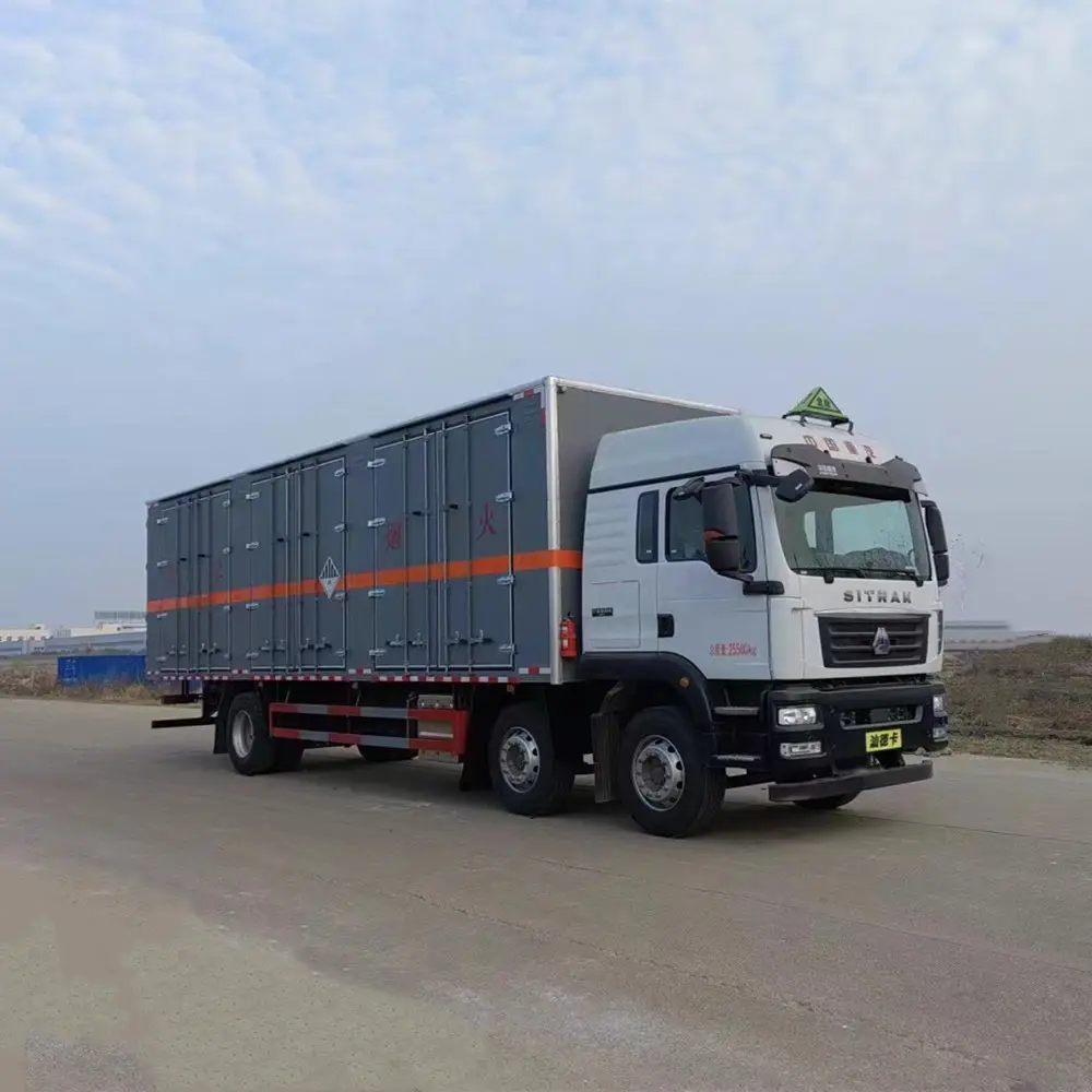 Transport de matériaux de construction, de produits agricoles et de produits secondaires Camion de transport d'explosifs 6x2