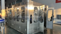 Machine entièrement automatisée de capsulage remplissante de rinçage de triage de bouteilles en plastique d'ANIMAL FAMILIER pour le matériel d'emballage en verre d'usine d'embouteillage de l'eau
