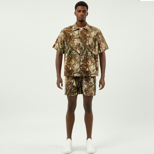 남성용 전술 세트 지퍼 업 느슨한 반팔 야외 위장 셔츠 세트 탄성 허리 짧은 - Product Image 1