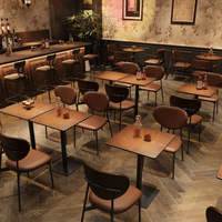 Ensemble table et chaises de style café-bar rétro en bois massif HUALIN