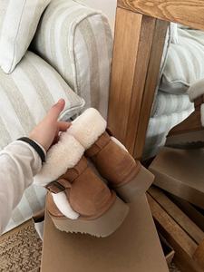 High-quality custom-made original brand wool-lined warm snow boots with thick <b>soles</b> and lightweight design. - Product Image 4