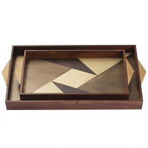 Elegante Bandeja Decorativa Multifuncional de Madera para Servir Café, Té y Jugos - Hecha a Mano, Ecológica, Apta para Lavavajillas y Microondas - Product Image 3