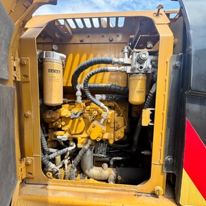 Excavatrice hydraulique sur chenilles Caterpillar 312D d'occasion, presque neuve, économe en carburant et puissante, 12 tonnes, pour projets de construction - Product Image 4