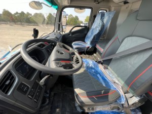 Camion frigorifique FOTON AUMAN de 6,8 m, camion de la chaîne du froid, fourgon frigorifique diesel pour la logistique alimentaire surgelée longue distance, automatique - Product Image 6