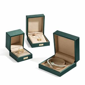 Estuche de Joyería de Lujo con Tapa Abatible, Caja de Joyería de Cuero PU para Almacenamiento de Joyas, Inserto Acolchado, Grabado en Relieve, Logotipo Personalizado OEM - Product Image 5