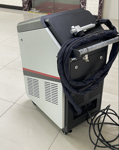 Máquina de Limpieza Láser de Fibra Pulsada Hot Wordls de 100W 200W para Eliminar Óxido - Product Image 4