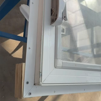 Ventanas Abatibles de Madera Estilo Americano con Diseño de Rejilla, Aislamiento Eficaz, Revestimiento de PVC, Manivela Manual, Doble Acristalamiento, Vidrio Templado Low-E