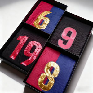 थाई क्वालिटी ब्लू ब्लैक स्ट्रिप्ड फुटबॉल जर्सी कस्टम टीम सॉकर वर्दी रंग सेट 100% - Product Image 1