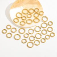 Aretes Pequeños de Aro MICCI de Acero Inoxidable, Resistentes al Deslustre, Impermeables, Chapados en Oro de 18K