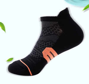 Người Đàn Ông Của Tùy Chỉnh Thể Thao Chạy Vớ Mỏng Merino Len Tre Bông Thấp Cắt Chống-Trượt Grip Tùy Chỉnh Đồng Bằng Trắng Sọc Cho Mắt Cá Chân - Product Image 4