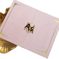 Invitation de mariage personnalisée avec dorure à chaud, velours, livret d'invitation personnalisé, carte d'invitation tri-pliée rose de luxe