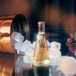 Fancy 200Ml 330Ml Hình Nón Chai Rượu Vang Chai Nước Trái Cây Đồ Uống Lạnh Uống Trái Cây Chai Rượu Thủy Tinh Với Nắp Nhôm - Product Image 3