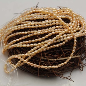 <span class=keywords><strong>Precio</strong></span> de fábrica Arroz natural Hebras de <span class=keywords><strong>perlas</strong></span> de agua dulce <span class=keywords><strong>Perlas</strong></span> sueltas del fabricante chino para joyería - Product Image 3