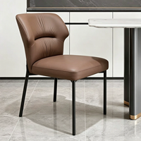 Chaise de salle à manger moderne minimaliste en métal avec revêtement en cuir PU pour la maison, le bureau ou l'hôtel, idéale pour la salle de bain