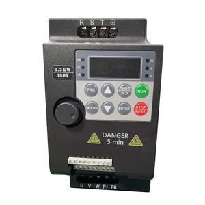 อินเวอร์เตอร์ปรับความถี่ได้ 0.75KW ระบบควบคุมเวกเตอร์สามเฟส ตัวควบคุมความเร็วมอเตอร์ 220V - Product Image 4