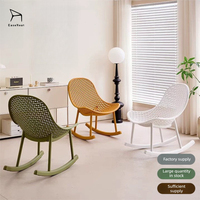Fauteuil à bascule en plastique PP pour une personne, confortable et relaxant, idéal pour le salon ou le balcon.